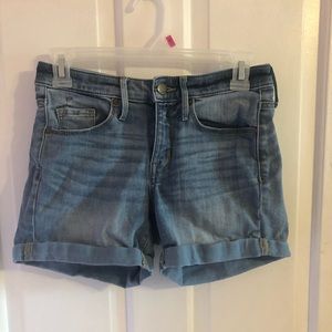 BLUE HIGH-WAISTED JEAN SHORTS
